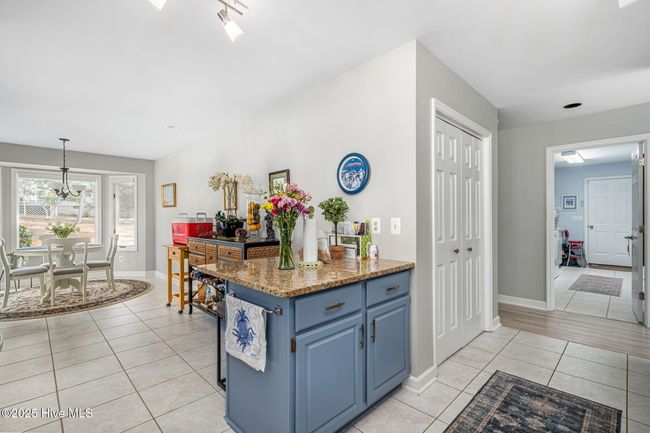 Kitchen | Image 24