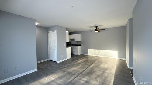 7044 Foxthorn Dr, Canton, MI, 48187-3073 | Card Image