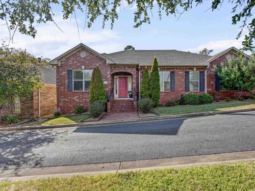 3 Graham Gardens Ln, Hot Springs, AR, 71901-7932 | Card Image