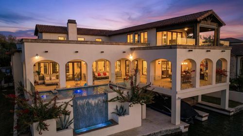 127 Applehead Island Dr, Horseshoe Bay, TX, 78657-5709 | Card Image