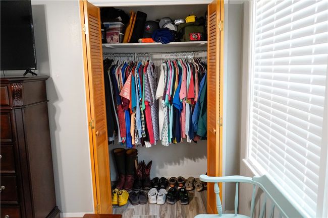 bedroom 32 closet | Image 22