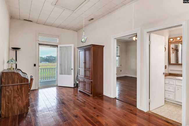 7146 Old State Rd, House other with 5 bedrooms, 2 bathrooms and null parking in St. Matthews SC | Image 8