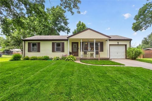 307 E College St, Odessa, MO, 64076-1524 | Card Image