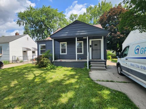 19139 Kingsville St, Harper Woods, MI, 48225-2141 | Card Image