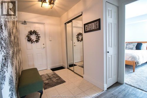 301-10 Van Allen Ave, Chatham, ON, N7L5K1 | Card Image