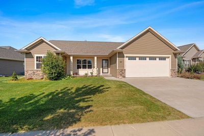 517 Pebblestone Circle, House other with 3 bedrooms, 3 bathrooms and null parking in HOBART WI | Image 1