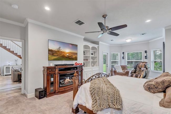 Primary Bedroom with sitting area | Image 24