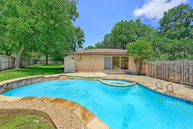 1201 Dundale Cir, House other with 2 bedrooms, 3 bathrooms and null parking in Sherman TX | Image 32