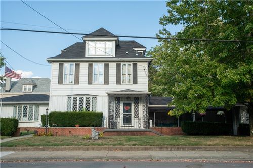 430 College Ave, Beaver, PA, 15009-2211 | Card Image