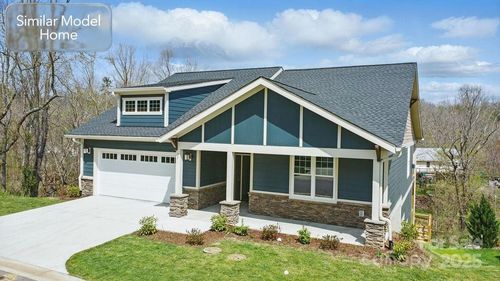 95 Creekside View Dr, Asheville, NC, 28804-8812 | Card Image