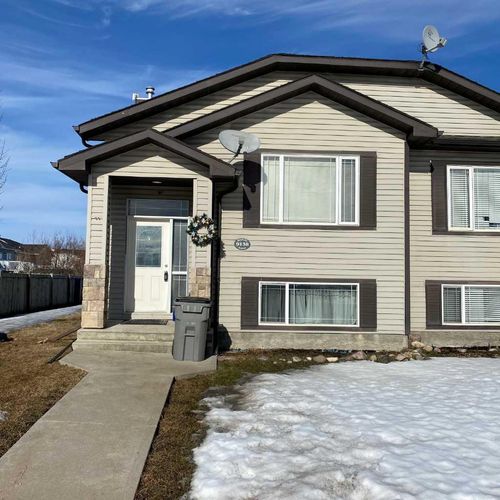 9138 92 Avenue, Grande Prairie, AB, T8X0A4 | Card Image