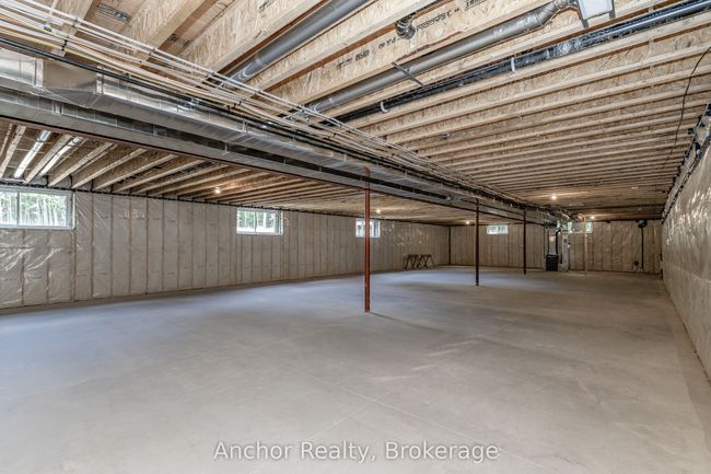 1250 Old Parry Sound Rd, House other with 3 bedrooms, 3 bathrooms and 25 parking in Utterson ON | Image 25