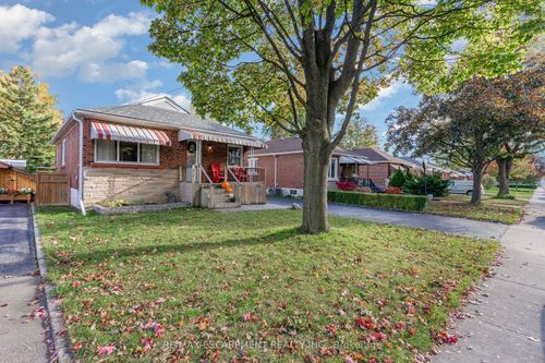 55 E 44th St, Hamilton, ON, L8T3G8 | Card Image