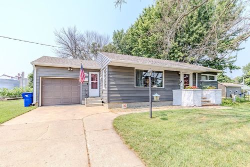 141 S 8th Ave E, Hartley, IA, 51346-1525 | Card Image