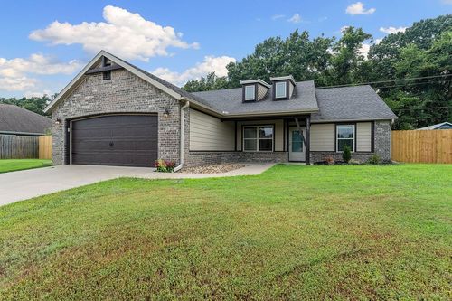 1117 Nemett Dr, Pea Ridge, AR, 72751-3329 | Card Image