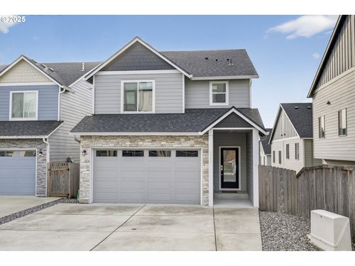 2320 N R St, Washougal, WA, 98671-7958 | Card Image