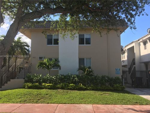 apt-14-960 Biarritz Dr, Miami Beach, FL, 33141-5612 | Card Image