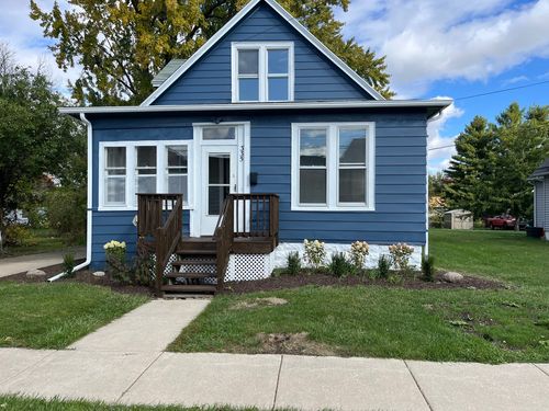 335 North Ave, Sycamore, IL, 60178-1224 | Card Image