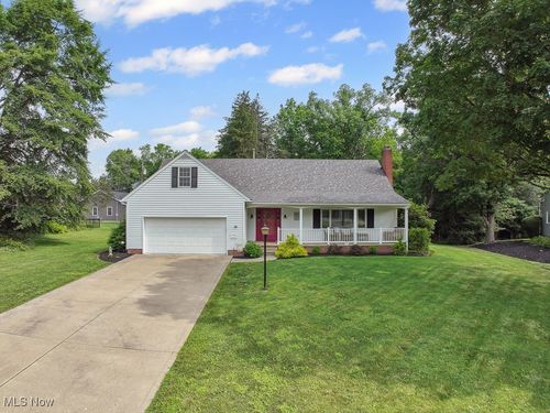 1527 Glenking Ln, Alliance, OH, 44601-3666 | Card Image