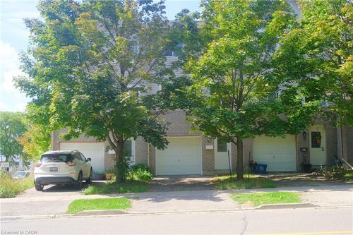 59 Mooregate Cres, Kitchener, ON, N2M2E9 | Card Image