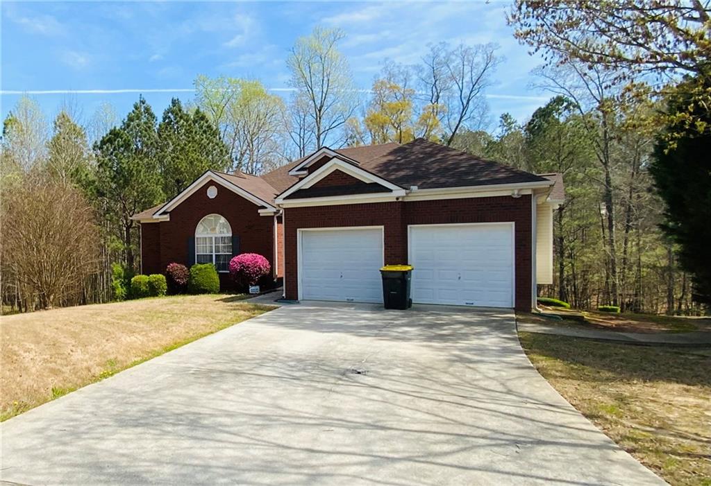 Spruce Cir, Fairburn, GA 30213