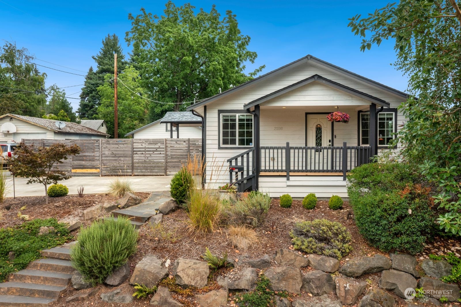 Barton St, Seattle, WA 98126