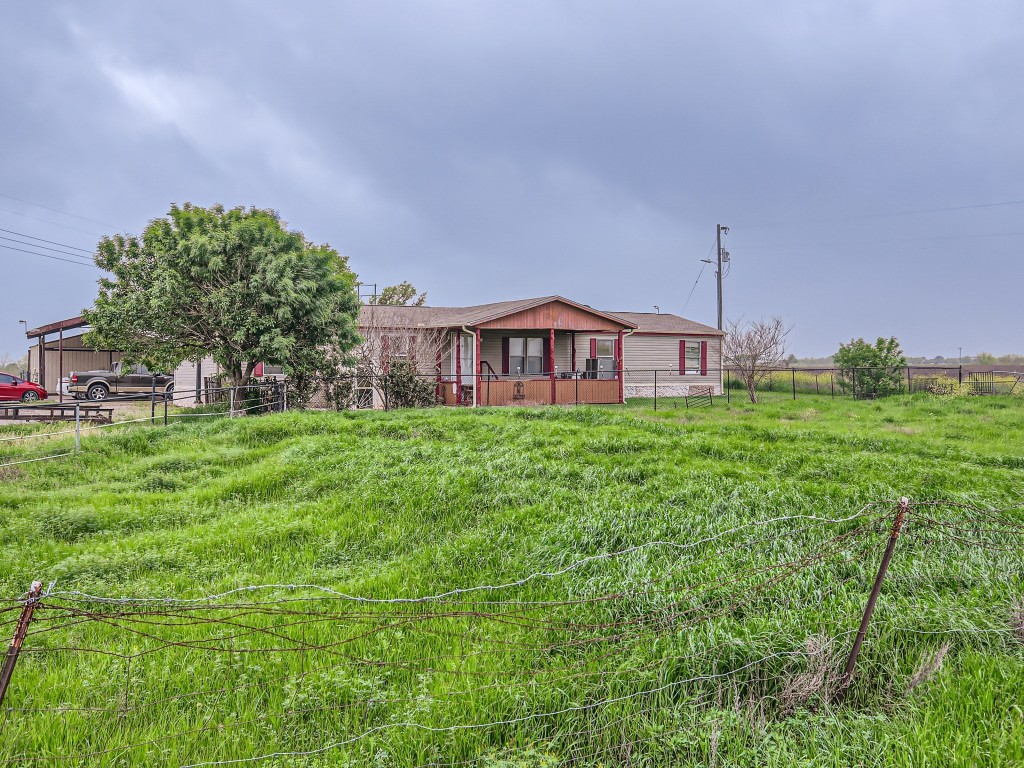 Williamson Rd, Lockhart, TX 78644