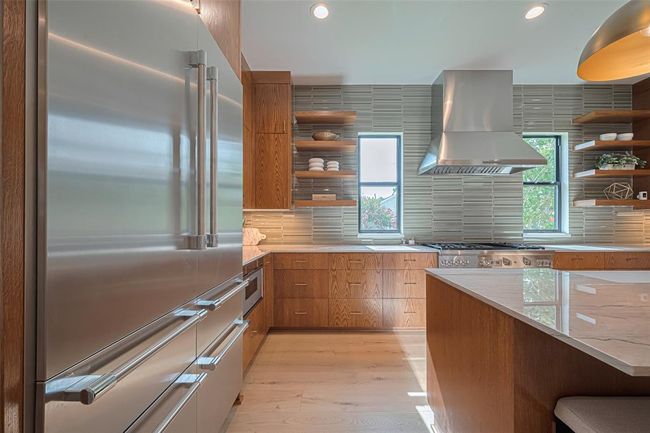 5200 Beech St, House other with 5 bedrooms, 7 bathrooms and 2 parking in Bellaire TX | Image 19