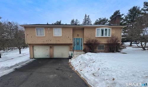 1 Yellow Wood St, Middletown, CT, 06457-4927 | Card Image