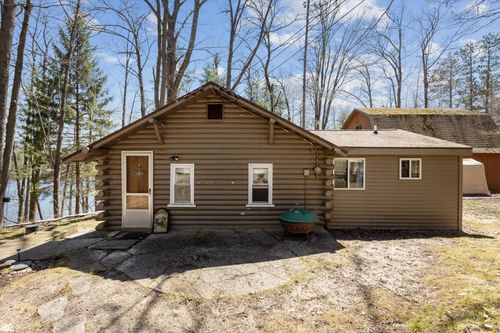 3895 Pine St, Glennie, MI, 48737-9787 | Card Image
