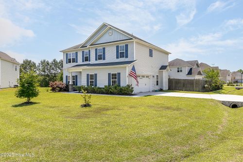 324 Catamaran Rd, Swansboro, NC, 28584-2505 | Card Image