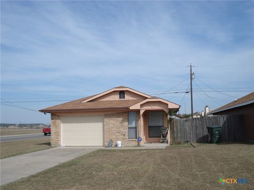 2001 Carousel Dr, Killeen, TX, 76543-2522 | Card Image