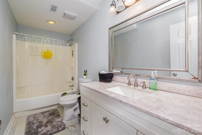 6706 Park Hickory Dr, House other with 3 bedrooms, 2 bathrooms and null parking in Charlotte NC | Image 12