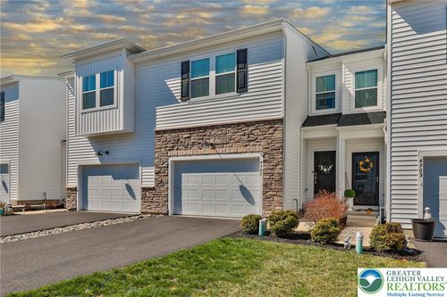 4905 Brookside Ct, COOPERSBURG, PA, 18036-8744 | Card Image