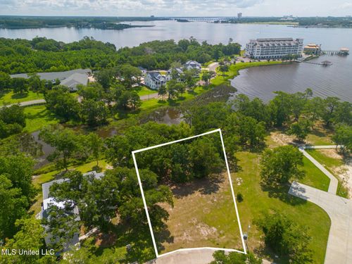 Lot 31 Savannah Estates Blvd, Biloxi, MS, 39532-3703 | Card Image