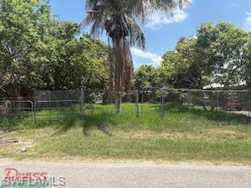 324 E Obispo Ave, CLEWISTON, FL, 33440-4630 | Card Image