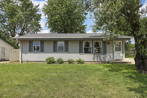 4906 44th Ct, Kenosha, WI, 53144-2012 | Card Image