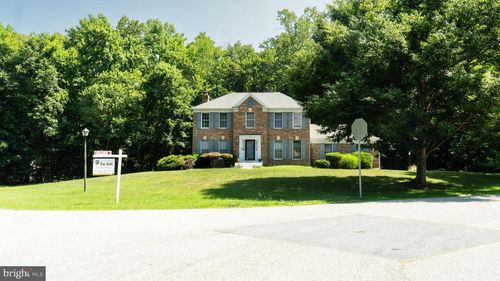 100 Blackpowder Ln, Fort Washington, MD, 20744-7212 | Card Image