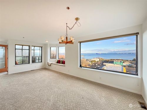 apt-4-226 W 2nd St, Port Angeles, WA, 98362-2638 | Card Image