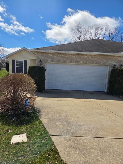 374 Glenallyn Dr, Valparaiso, IN, 46383 | Card Image