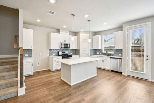 3227 Quiet Sunset Dr, Houston, TX, 77080-2775 | Card Image