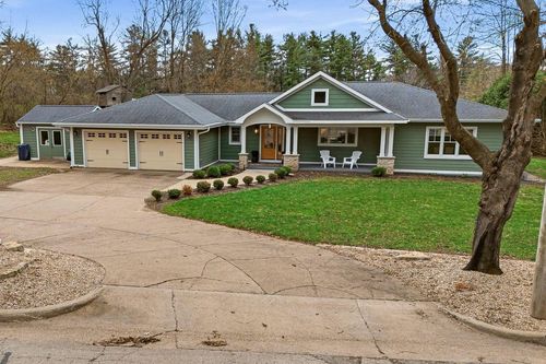 437 River St, Black River Falls, WI, 54615-1057 | Card Image