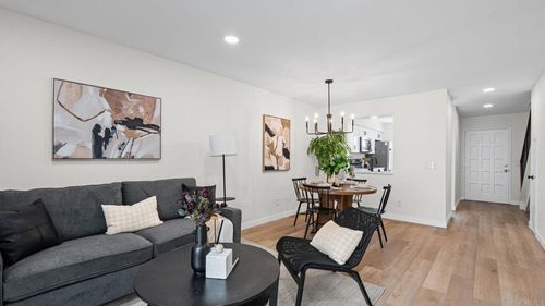134 Espanas Gln, Escondido, CA, 92026-2977 | Card Image