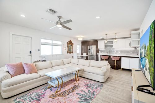 101-2050 Ne 39th Street, Fort Lauderdale, FL, 33308 | Card Image
