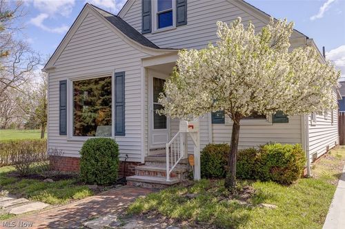 4085 W 58th St, Cleveland, OH, 44144-1708 | Card Image
