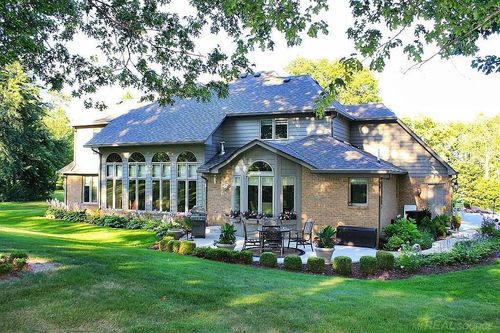 63011 Indian Hills Dr, Washington Township, MI, 48095-2421 | Card Image