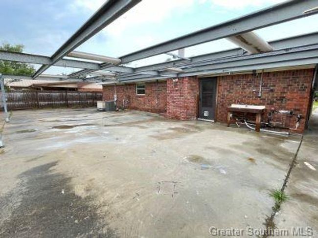 Back | Image 16