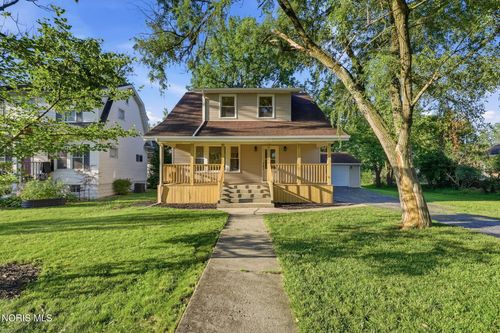 325 Greenlawn Ave, Findlay, OH, 45840-5121 | Card Image