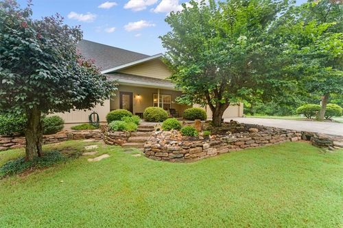 1 Worstead Ln, Bella Vista, AR, 72715-6912 | Card Image