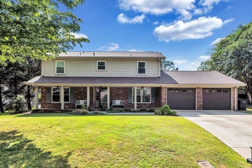 2705 Milford St, Florence, AL, 35633-1606 | Card Image